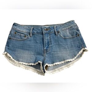 Roxy Denim Shorts Low Rise Scallop Lace Trim Women’s 7 Blue Hot Pants Jean